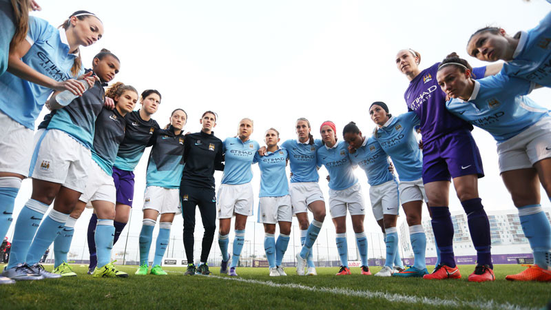 Manchester City Women huddle